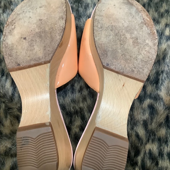 CHANEL ORANGE | PINK PATENT LEATHER SANDALS - Picture 9 of 13